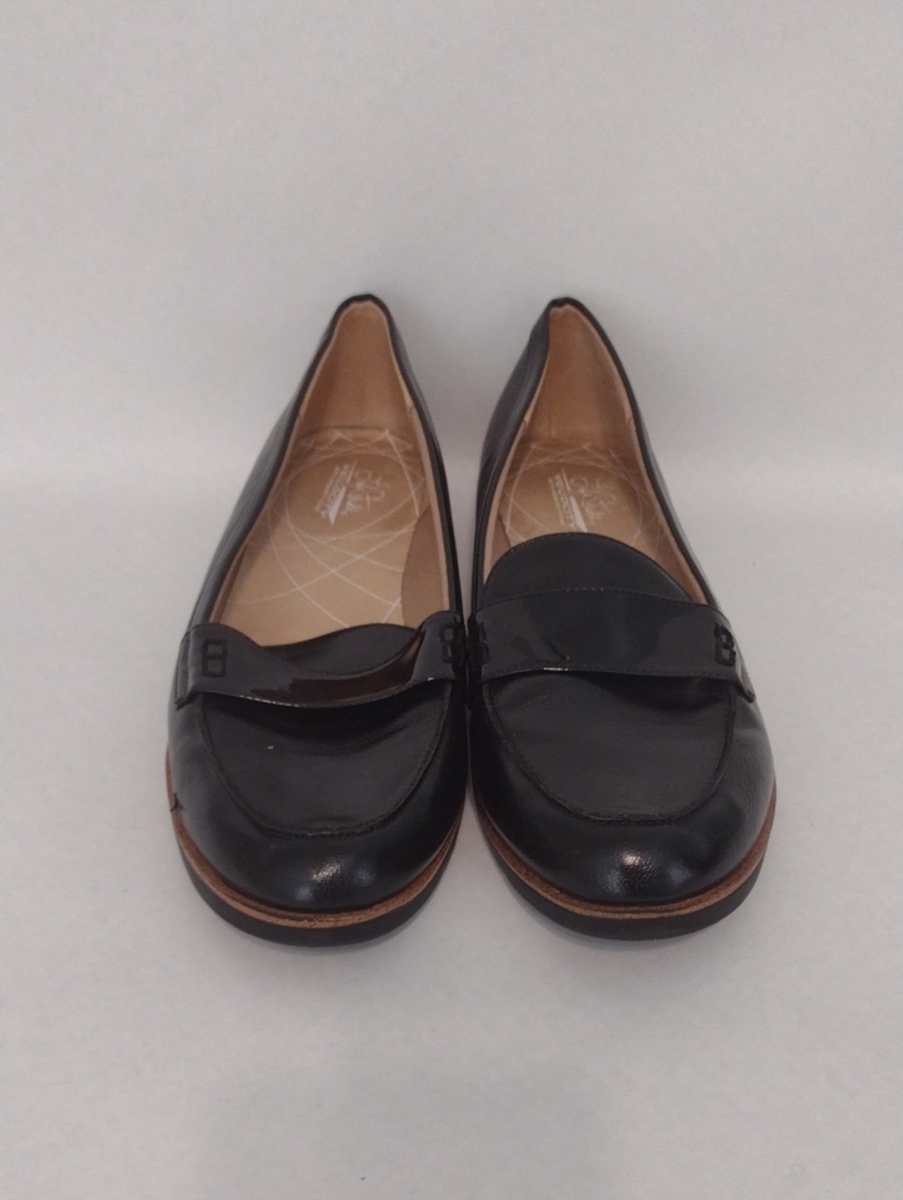 Life Stride Velocity Women's Black Loafers (J819)